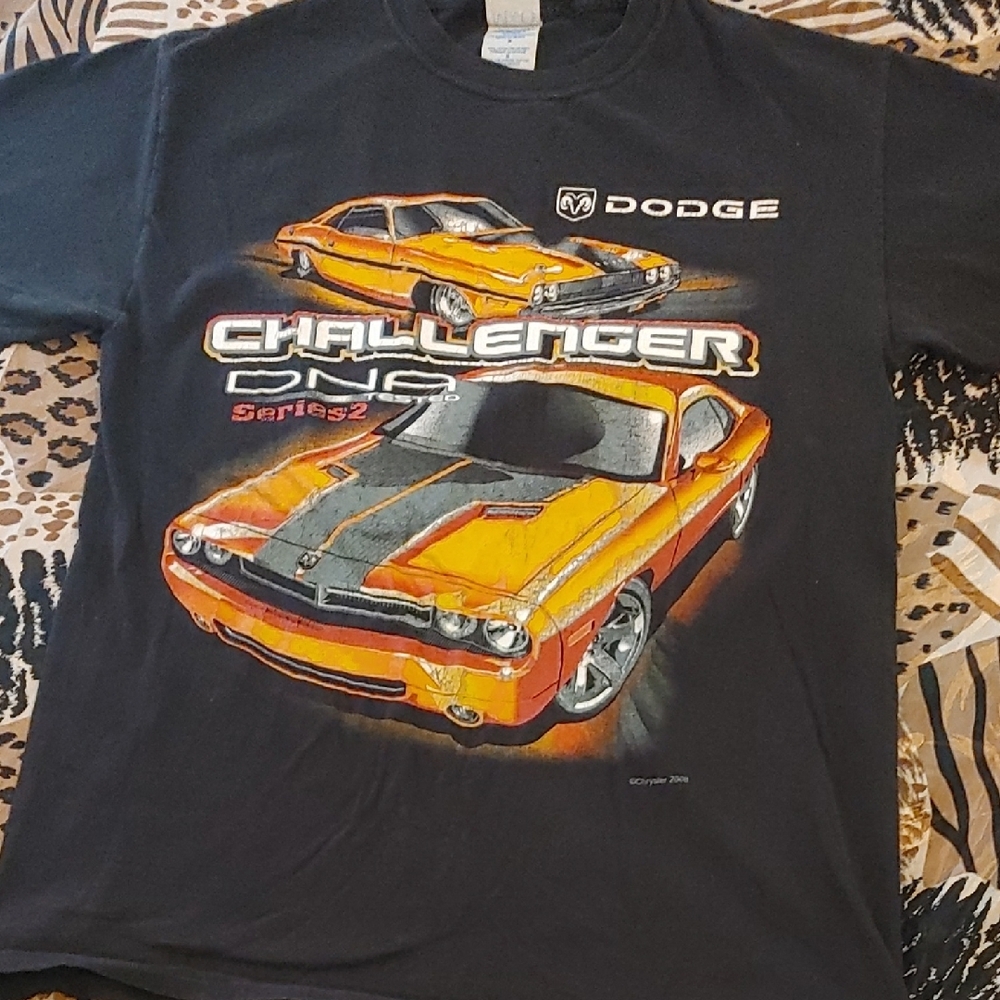 Dodge Challenger Graphic T-Shirt Sz Med